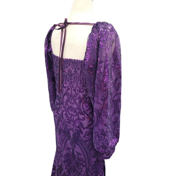 NWT Long Sleeved Patterned Sequin Gown in Purple - Picture 8 of 11
